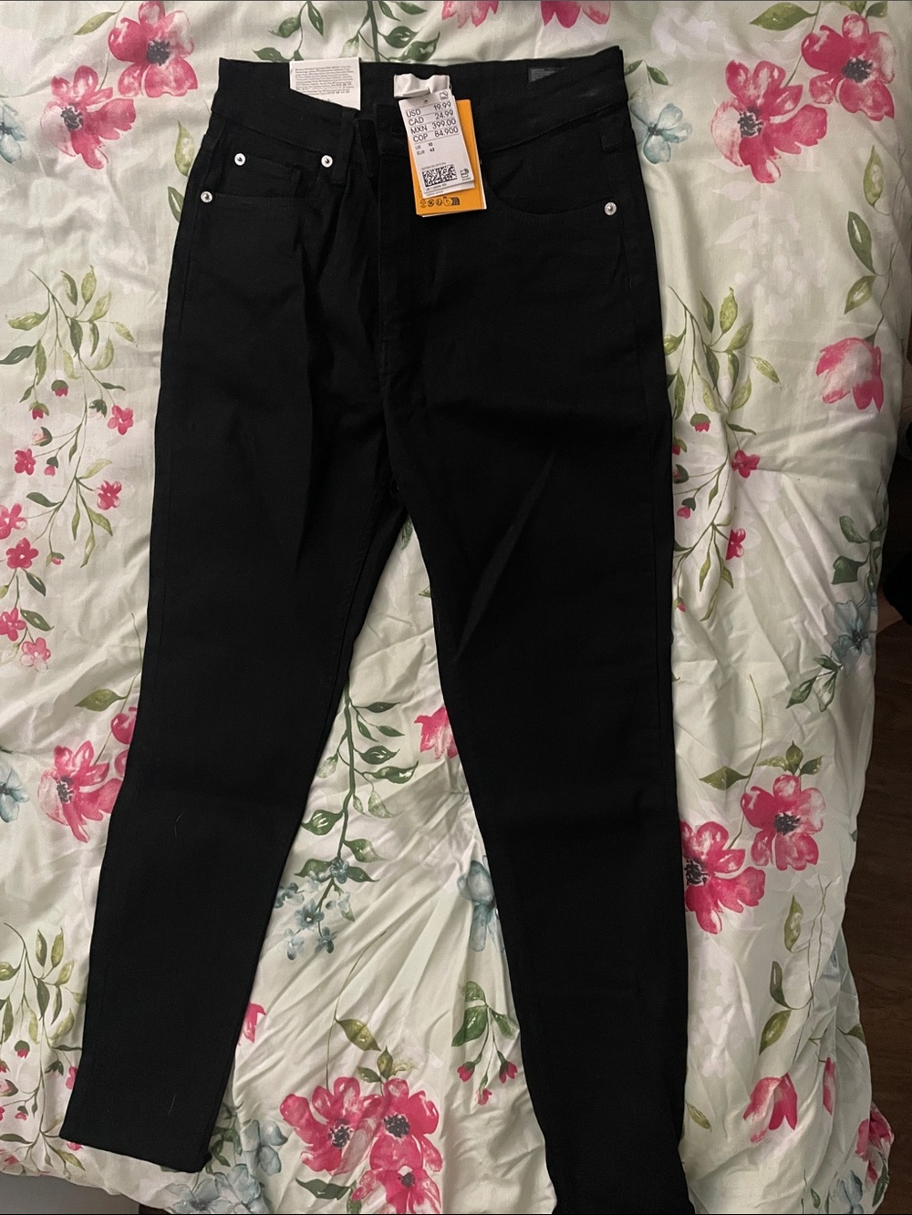H&M Black Women’s Skinny Jeans